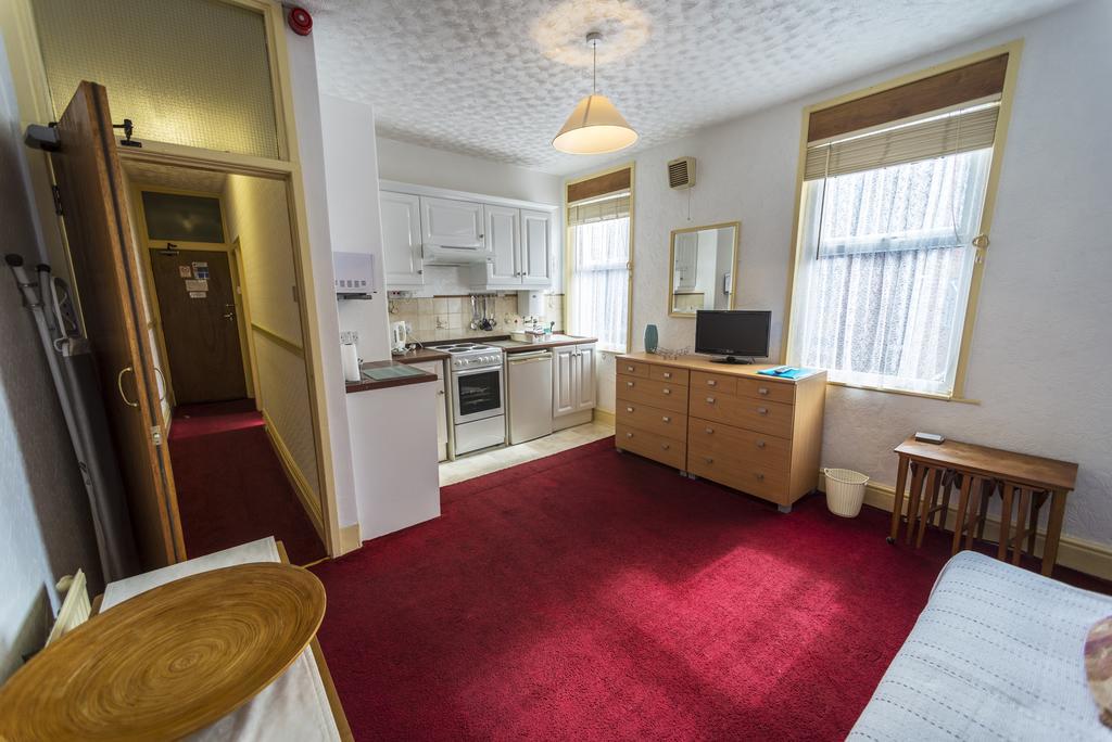 Lyndale Holiday Flats Blackpool Eksteriør billede