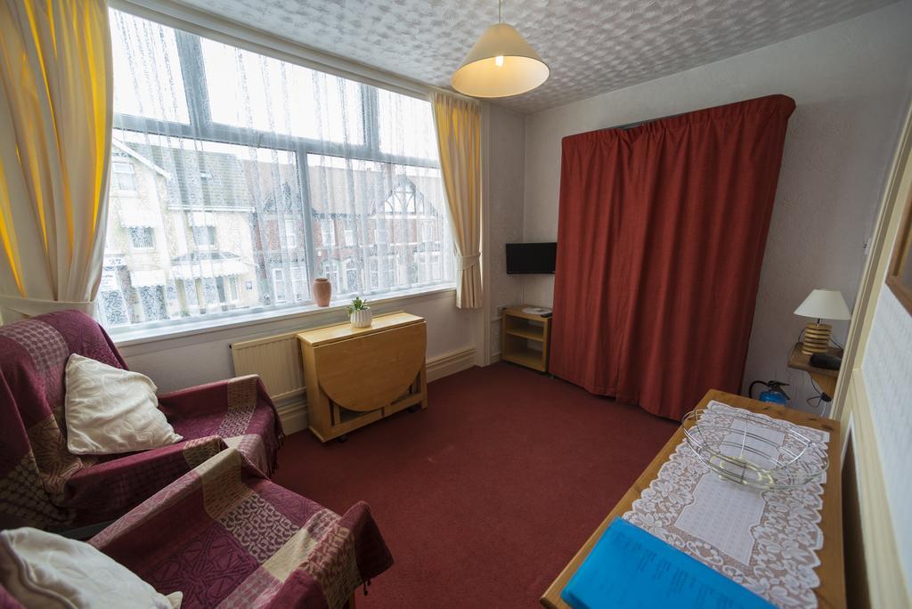 Lyndale Holiday Flats Blackpool Eksteriør billede